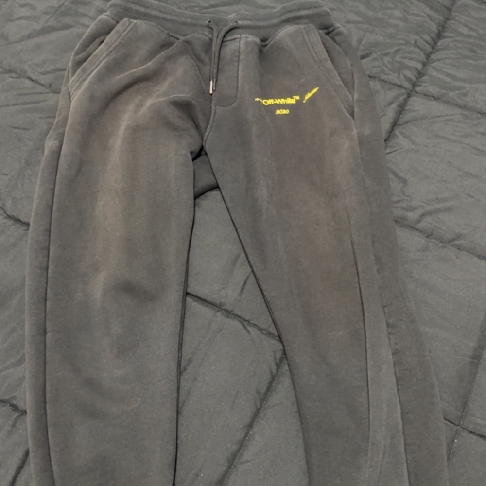 OFF WHITE JOGGERS